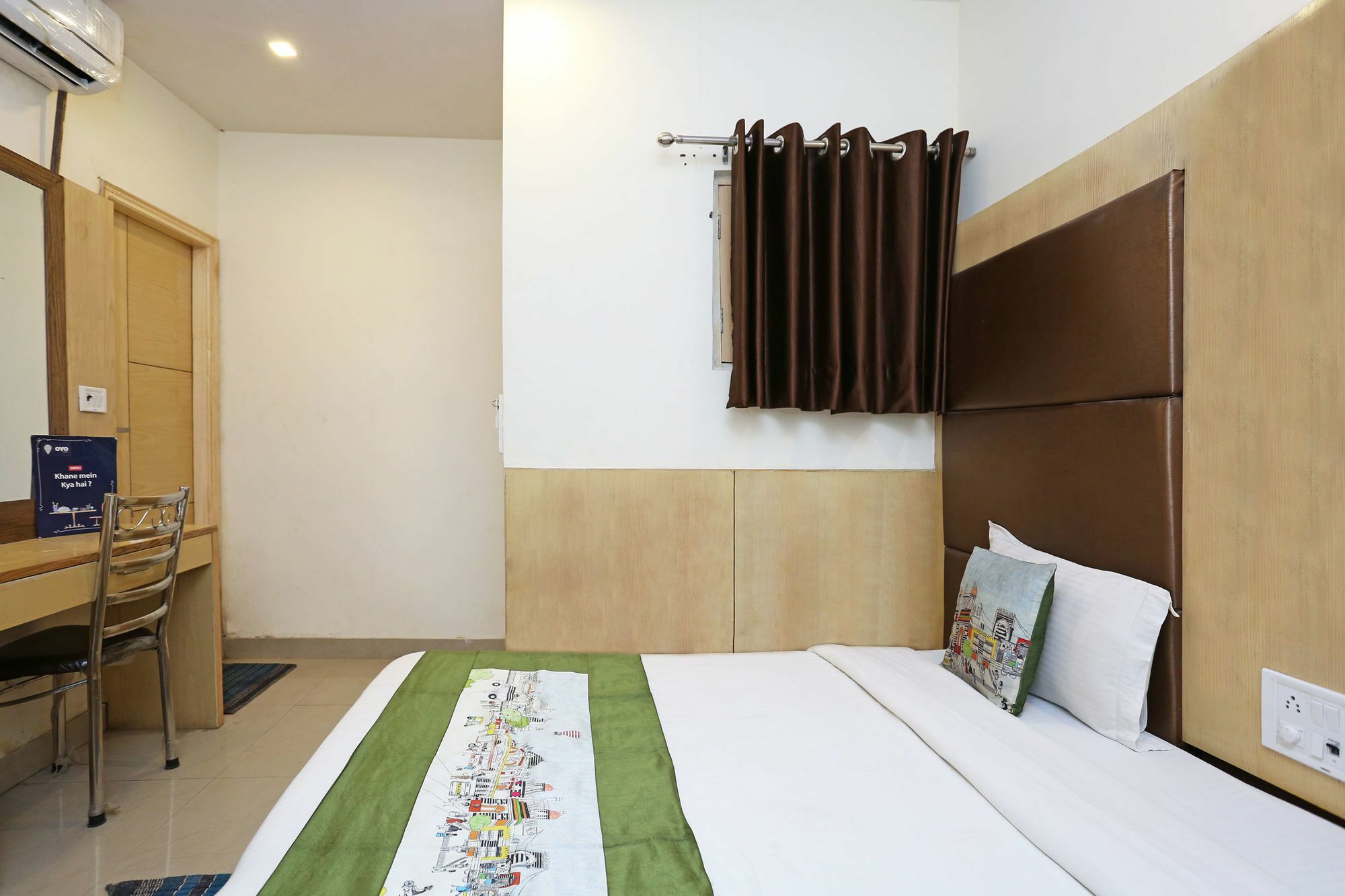ניו דלהי Oyo 9233 Hotel Cottage Lord Krishna מראה חיצוני תמונה