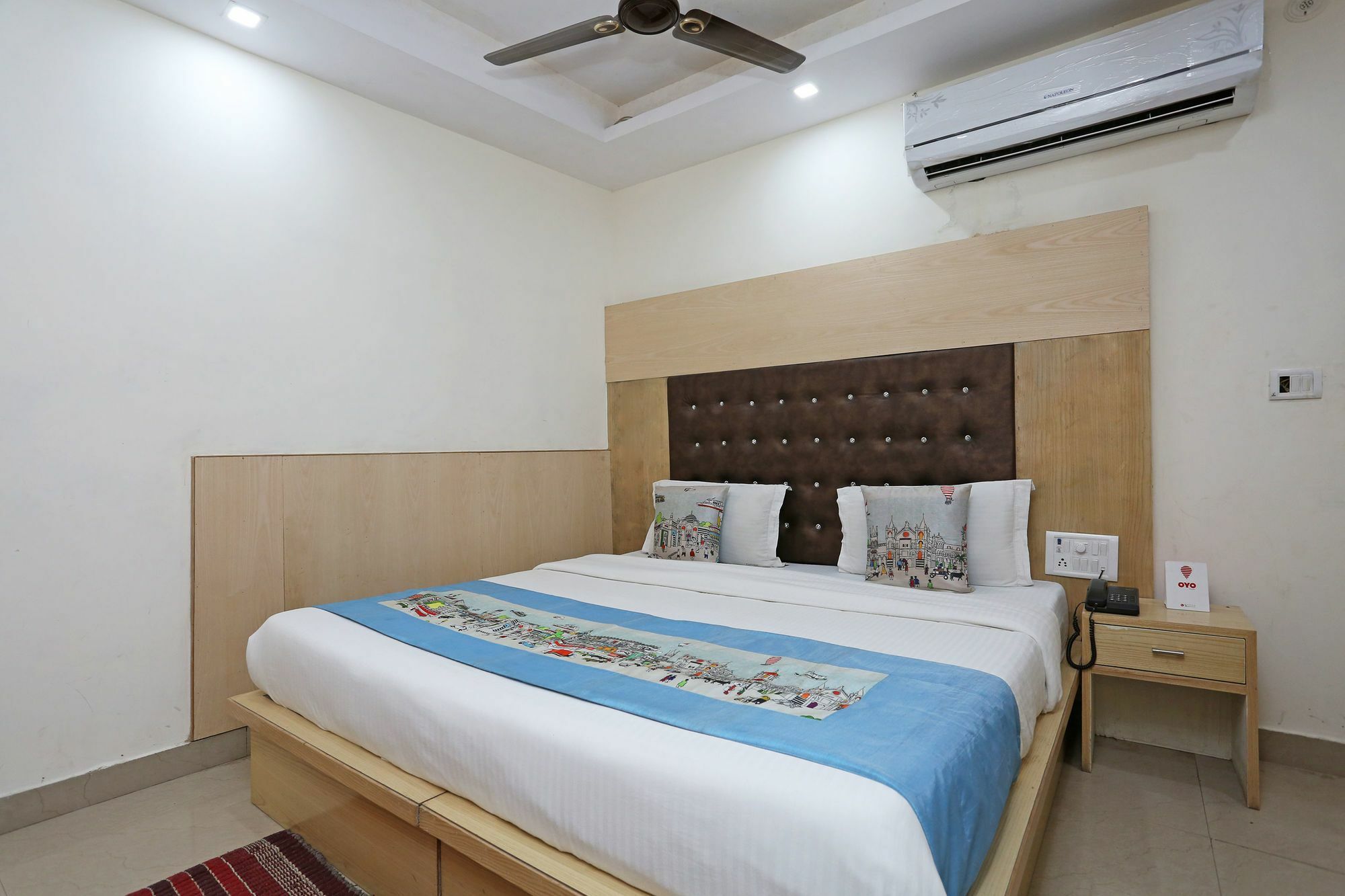 ניו דלהי Oyo 9233 Hotel Cottage Lord Krishna מראה חיצוני תמונה