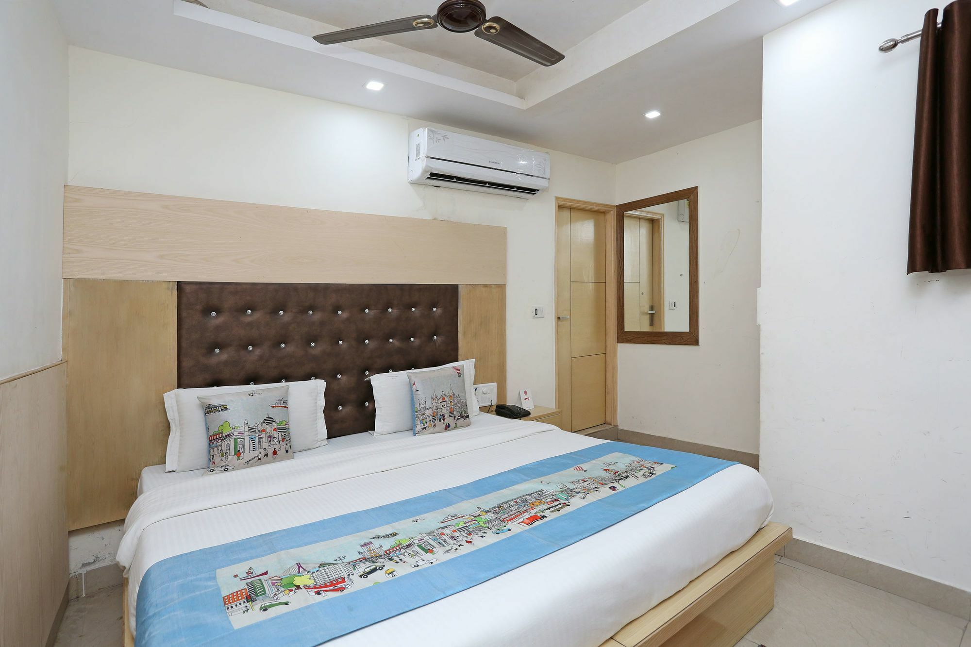 ניו דלהי Oyo 9233 Hotel Cottage Lord Krishna מראה חיצוני תמונה